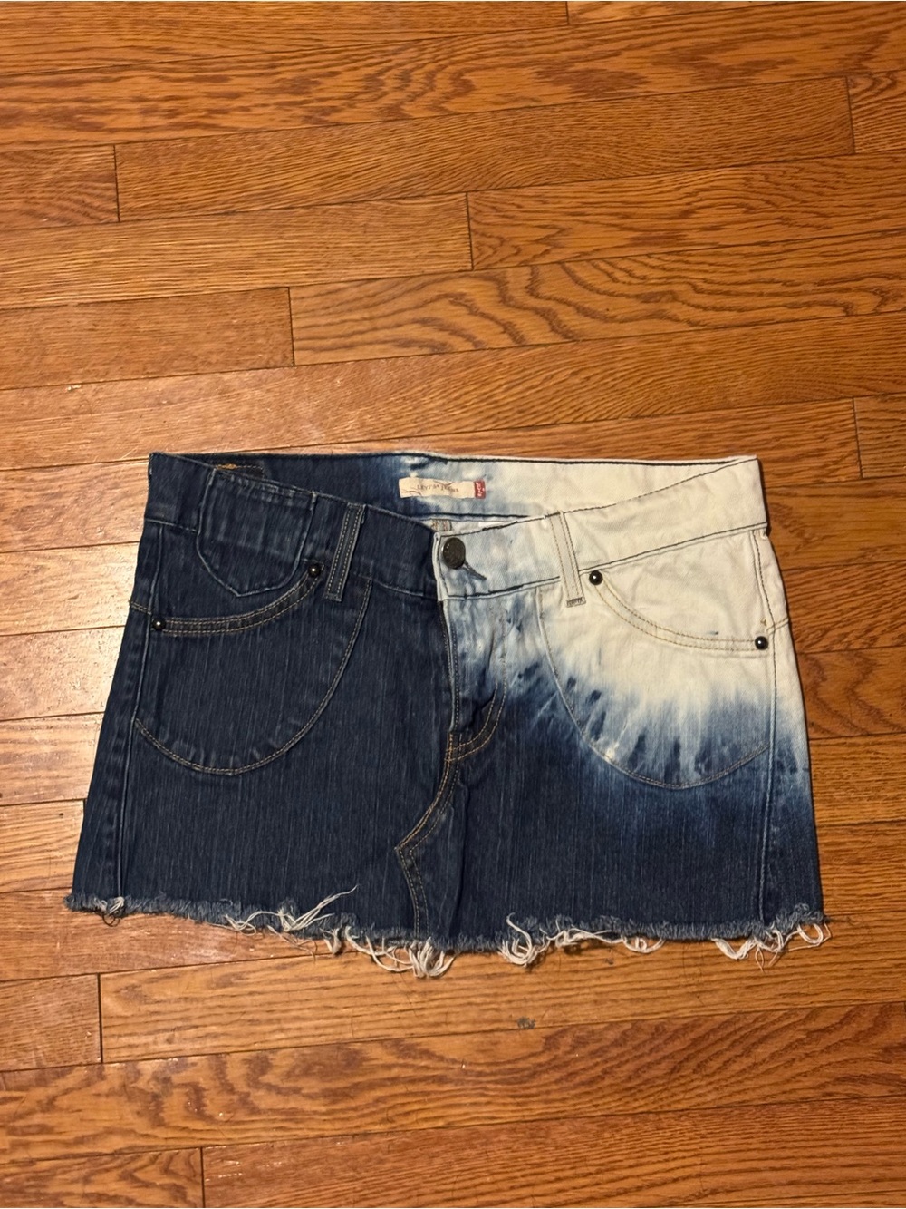 Levi's Bleached Dye Denim Mini Skirt
